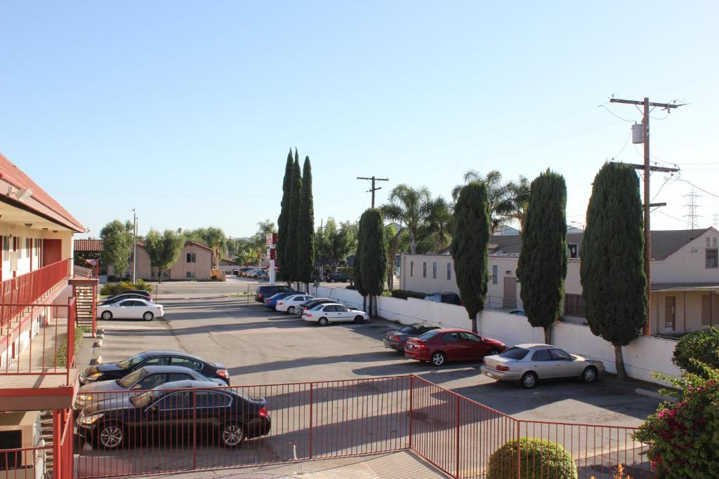 Valley Hotel Rosemead Room photo